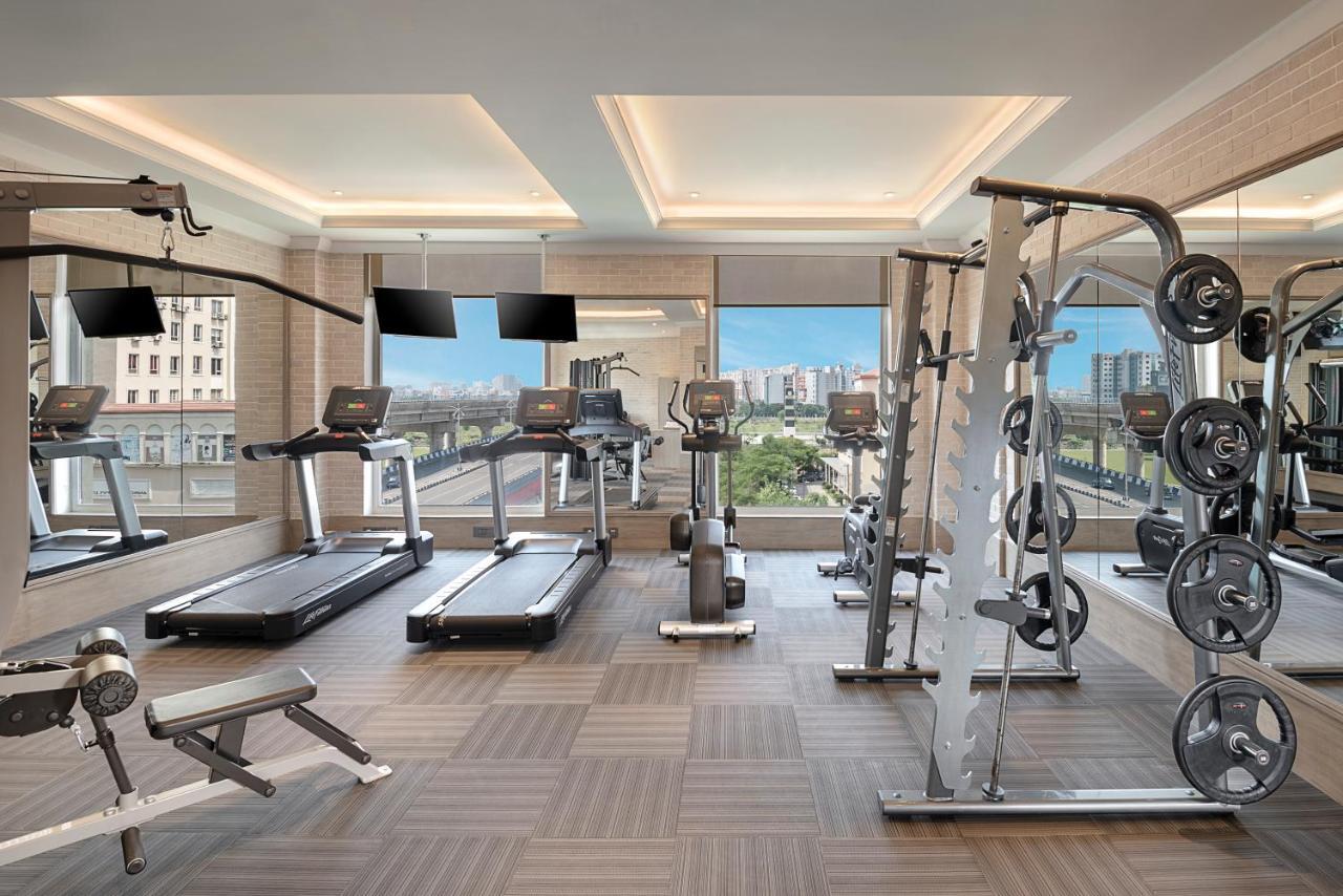 Hotel Lemon Tree Premier, New Town, 4*